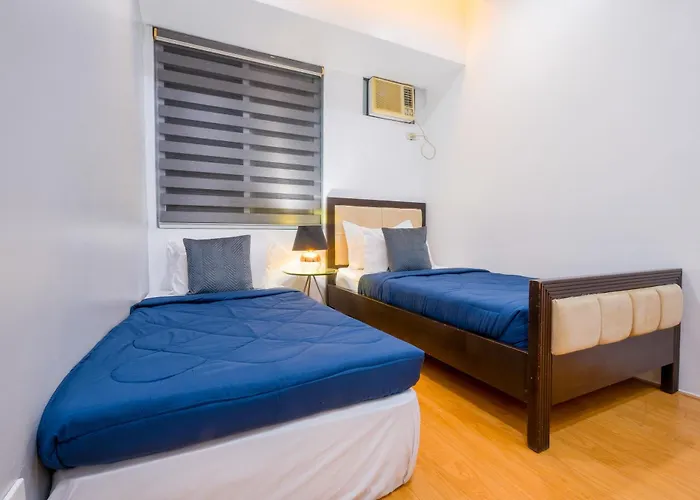 Spacious 2br In High Street Bgc! Pool & Netflix! Apartahotel Manila