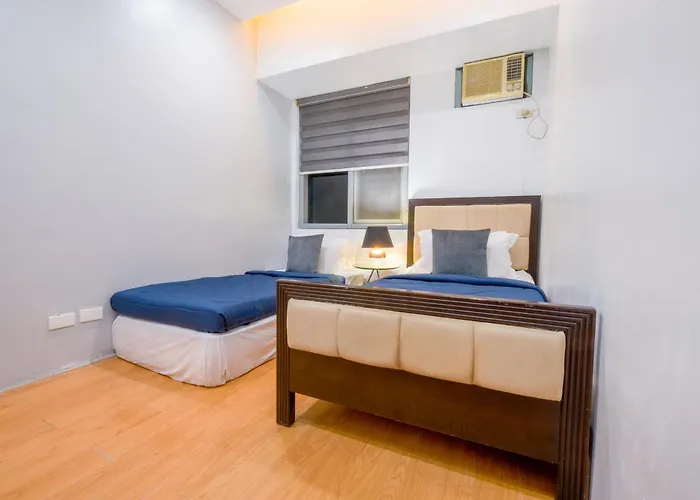 Spacious 2br In High Street Bgc! Pool & Netflix! Apartahotel Manila